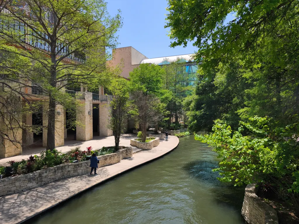 SanAntonioRiver06.webp